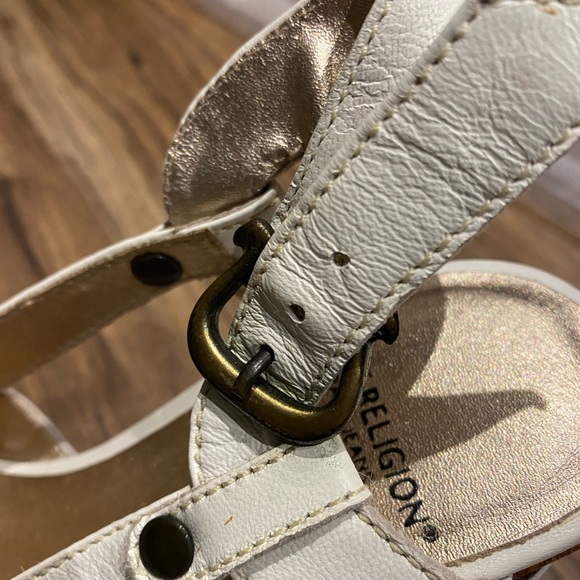 True Religion Clogs - Picture 6 of 10